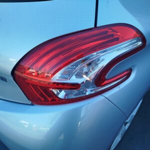 PILOTO TRASERO DERECHO PEUGEOT 208