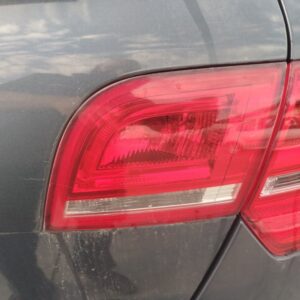 PILOTO TRASERO DERECHO INTERIOR AUDI A3 (8P1)