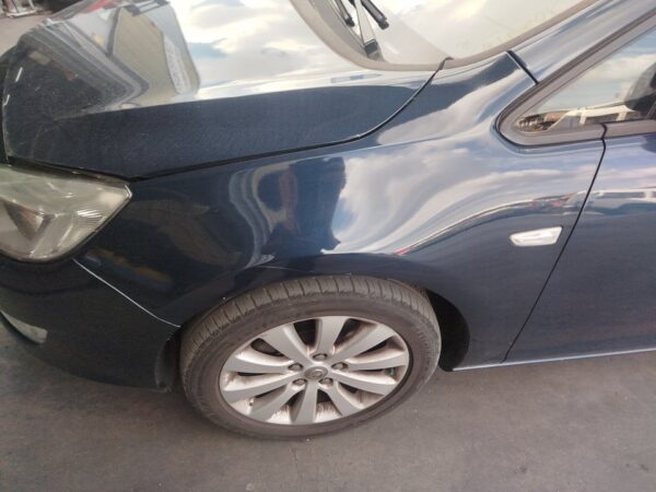 ALETA DELANTERA IZQUIERDA OPEL ASTRA J BERLINA 5P
