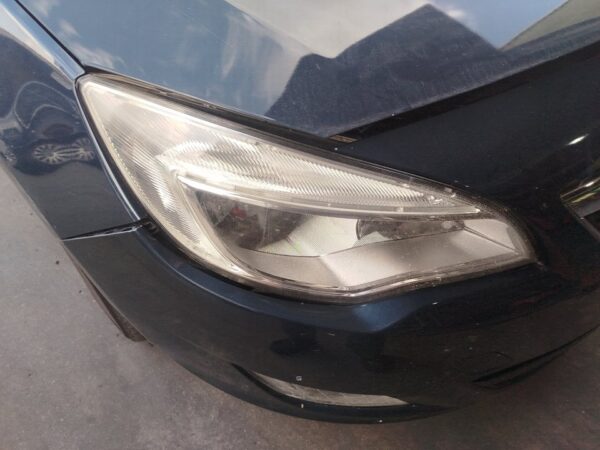 FARO DERECHO OPEL ASTRA J BERLINA 5P