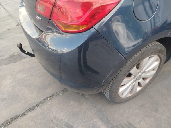 PARAGOLPES TRASERO OPEL ASTRA J BERLINA 5P