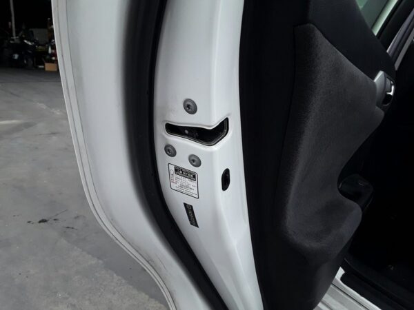 CERRADURA PUERTA TRASERA IZQUIERDA LEXUS CT (ZWA10)