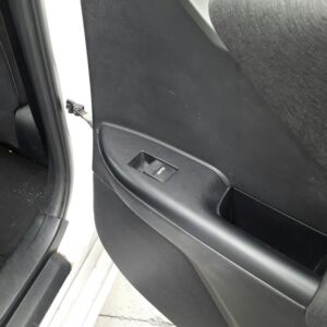 ELEVALUNAS TRASERO DERECHO LEXUS CT (ZWA10)