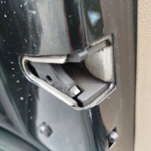 CERRADURA PUERTA TRASERA IZQUIERDA BMW SERIE X3 (E83)