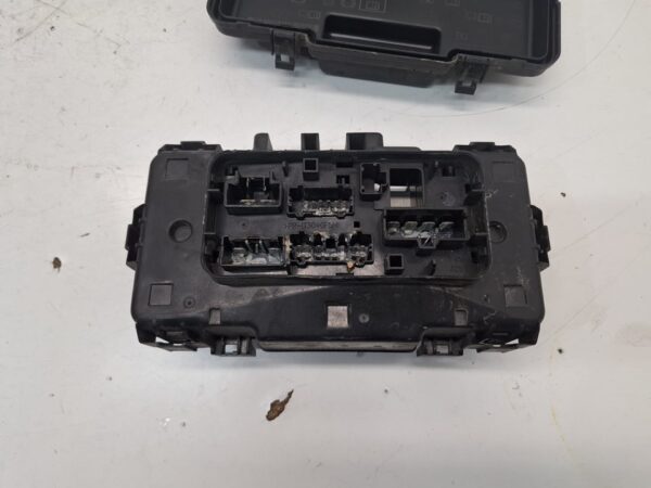 CAJA RELES / FUSIBLES HONDA CIVIC BERLINA 3 PUERTAS (EP)