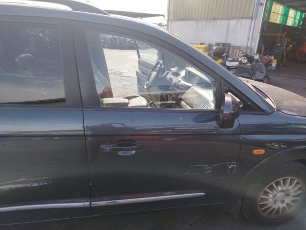 PUERTA DELANTERA DERECHA SSANGYONG RODIUS
