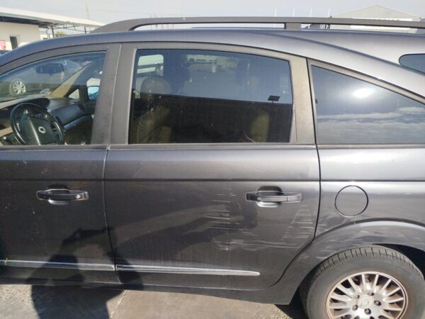 PUERTA TRASERA IZQUIERDA SSANGYONG RODIUS