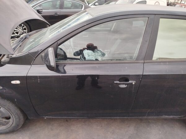 PUERTA DELANTERA IZQUIERDA KIA CEED (ED)