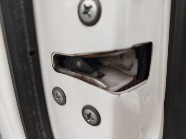 CERRADURA PUERTA DELANTERA IZQUIERDA SUZUKI ALTO (AMF310)