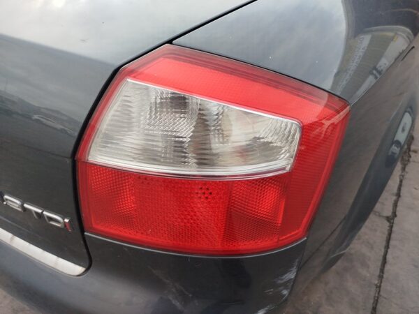 PILOTO TRASERO DERECHO AUDI A4 BERLINA (8E)