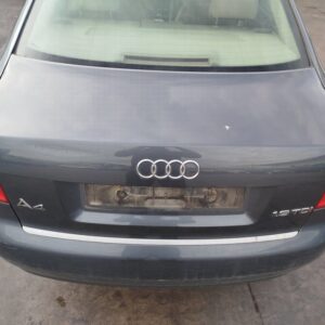 TAPA MALETERO AUDI A4 BERLINA (8E)