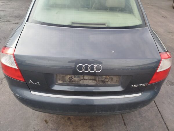 TAPA MALETERO AUDI A4 BERLINA (8E)
