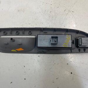 MANDO ELEVALUNAS DELANTERO IZQUIERDO VOLKSWAGEN PASSAT BERLINA (3C2)