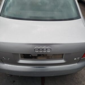 TAPA MALETERO AUDI A4 BERLINA (8E)