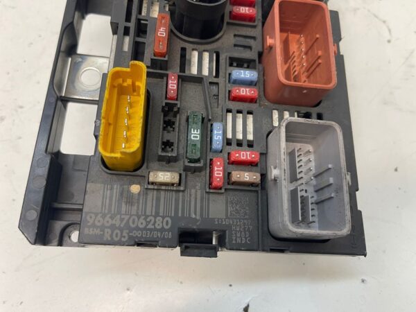 CAJA RELES / FUSIBLES PEUGEOT 308 SW
