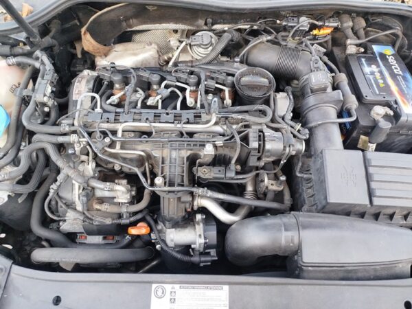 TRANSMISION DELANTERA IZQUIERDA VOLKSWAGEN GOLF VI (5K1)(10.2008)