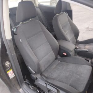 JUEGO ASIENTOS COMPLETO VOLKSWAGEN GOLF VI (5K1)(10.2008)
