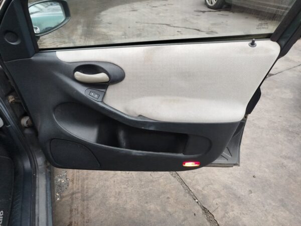 ELEVALUNAS DELANTERO DERECHO FIAT STILO (192)
