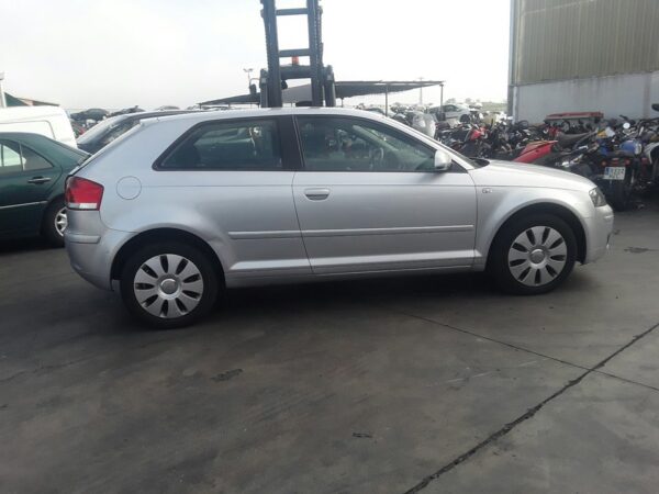 PORTON TRASERO AUDI A3 - Imagen 4