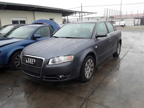 PILOTO TRASERO IZQUIERDO INTERIOR AUDI A4 BERLINA - Imagen 2