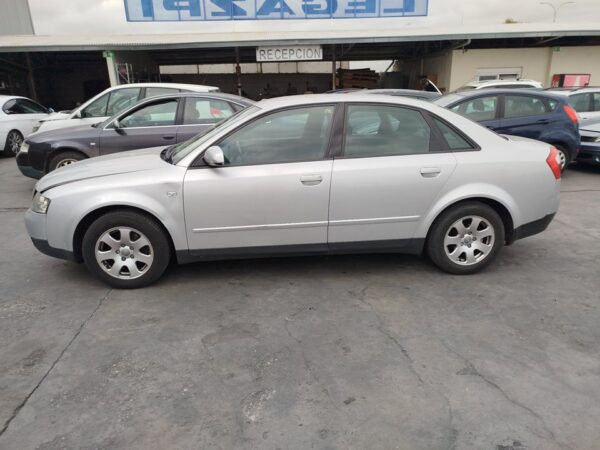 PARAGOLPES TRASERO AUDI A4 BERLINA (8E) - Imagen 4