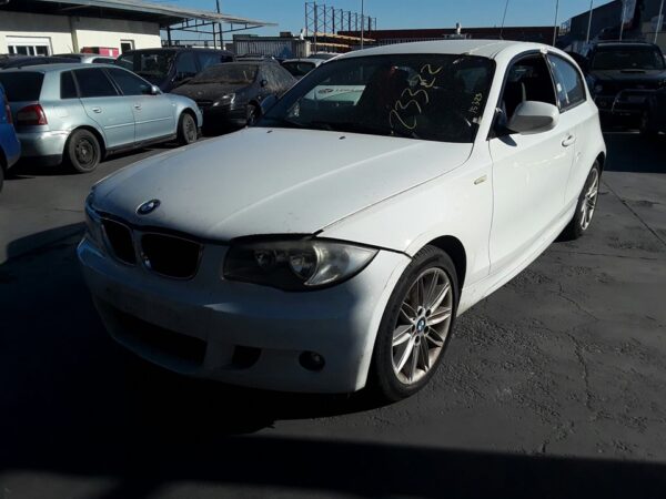 FARO IZQUIERDO BMW SERIE 1 BERLINA - Imagen 3