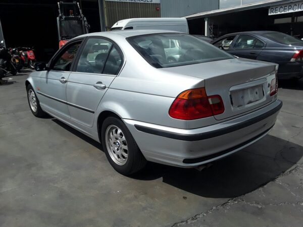 FARO DERECHO BMW SERIE 3 BERLINA - Imagen 3