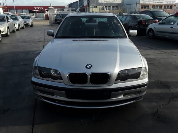 CONDENSADOR / RADIADOR  AIRE ACONDICIONADO BMW SERIE 3 BERLINA