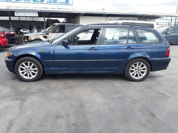 CONDENSADOR / RADIADOR  AIRE ACONDICIONADO BMW SERIE 3 TOURING - Imagen 3