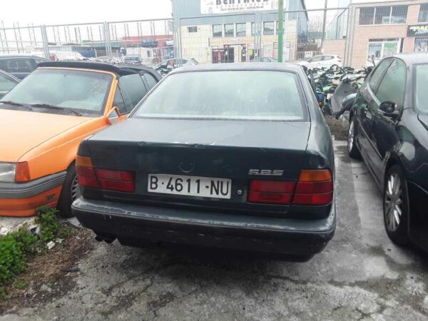 FARO DERECHO BMW SERIE 5 BERLINA (E34) - Imagen 2