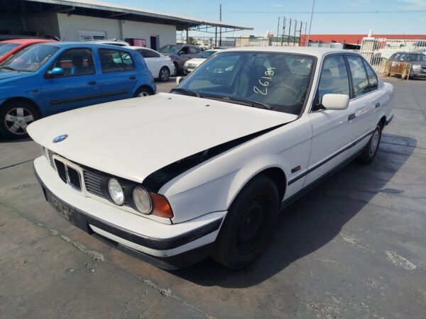 ALETA DELANTERA IZQUIERDA BMW SERIE 5 BERLINA (E34) - Imagen 5
