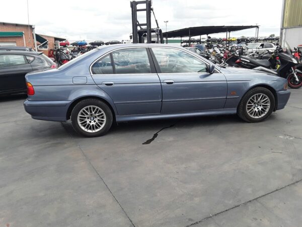 PARAGOLPES TRASERO BMW SERIE 5 BERLINA - Imagen 3