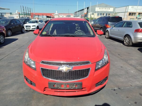 FARO DERECHO CHEVROLET CRUZE - Imagen 2