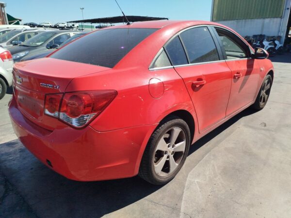 CERRADURA MALETERO / PORTON CHEVROLET CRUZE - Imagen 3
