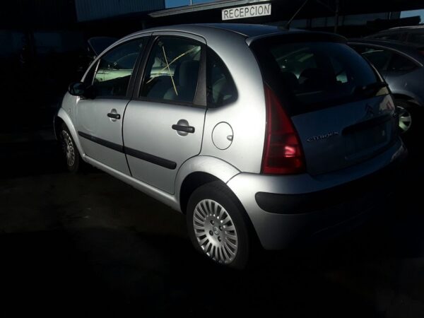 CAJA RELES / FUSIBLES CITROEN C3 - Imagen 5