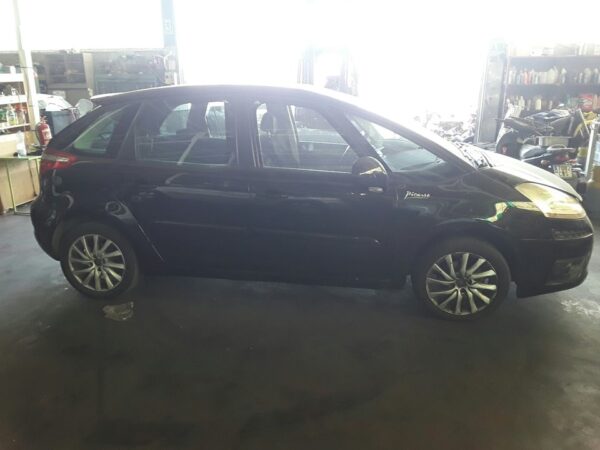 PILOTO TRASERO DERECHO CITROEN C4 PICASSO - Imagen 3
