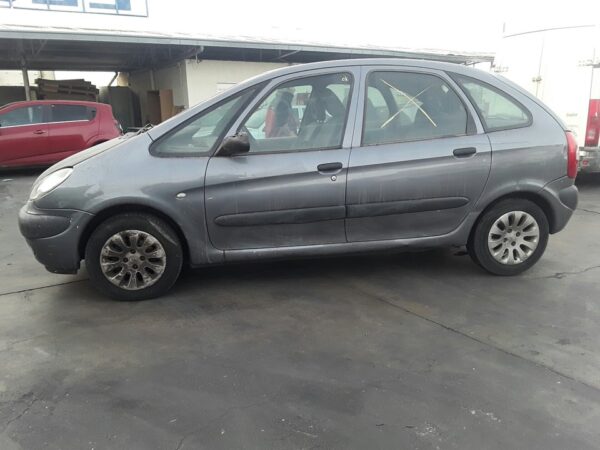 CAJA RELES / FUSIBLES CITROEN XSARA PICASSO - Imagen 4