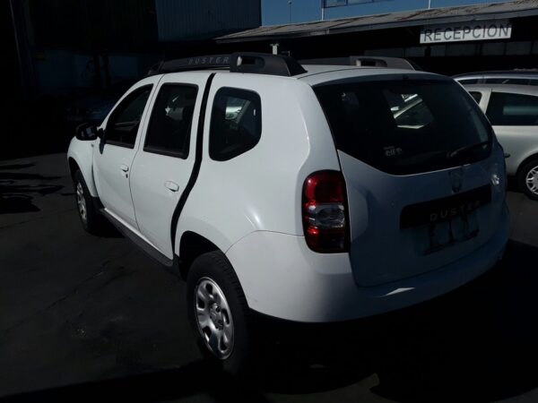 PILOTO TRASERO IZQUIERDO DACIA DUSTER - Imagen 5