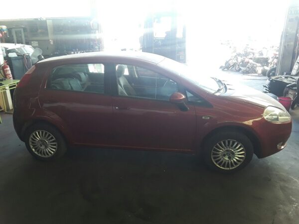PORTON TRASERO FIAT GRANDE PUNTO (199) - Imagen 2