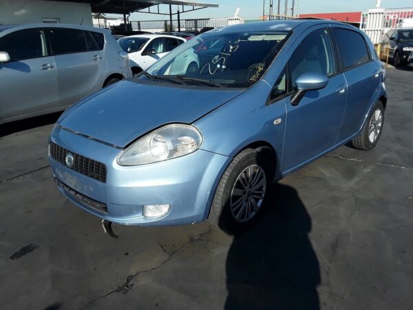 PILOTO TRASERO IZQUIERDO FIAT GRANDE PUNTO - Imagen 3