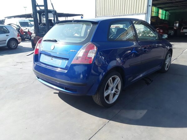 CONDENSADOR / RADIADOR  AIRE ACONDICIONADO FIAT STILO - Imagen 5