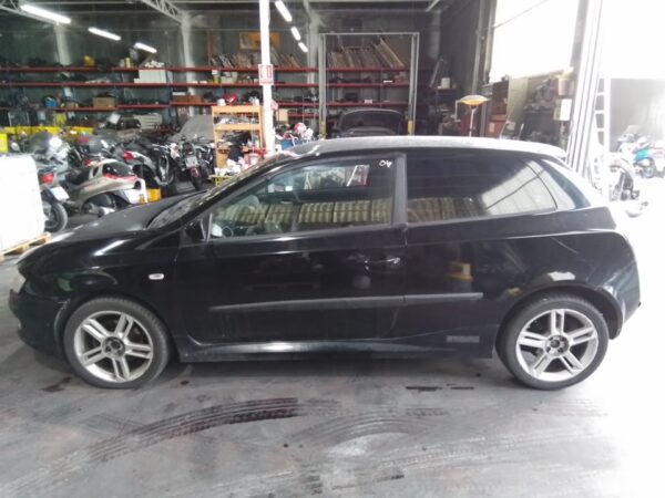 PARAGOLPES DELANTERO FIAT STILO (192) - Imagen 4