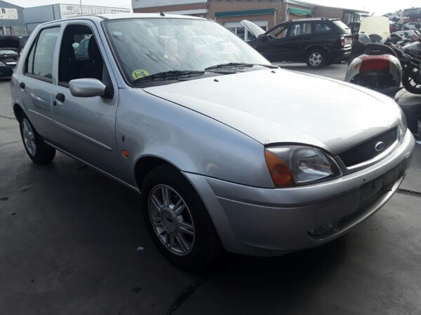 PARAGOLPES DELANTERO FORD FIESTA BERLINA - Imagen 3