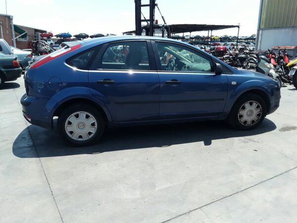 FARO IZQUIERDO FORD FOCUS BERLINA (CAP) - Imagen 4