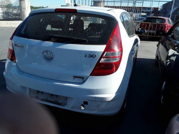 PARAGOLPES TRASERO HYUNDAI I30 (FD) - Imagen 5
