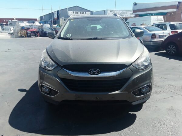 PUERTA TRASERA IZQUIERDA HYUNDAI TUCSON - Imagen 2