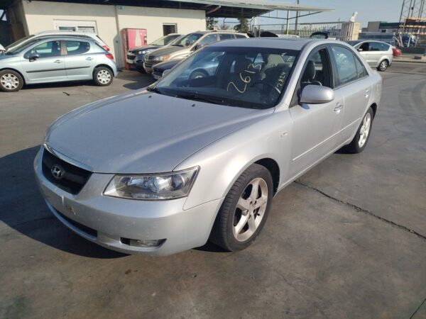 RADIADOR AGUA HYUNDAI SONATA (NF) - Imagen 2