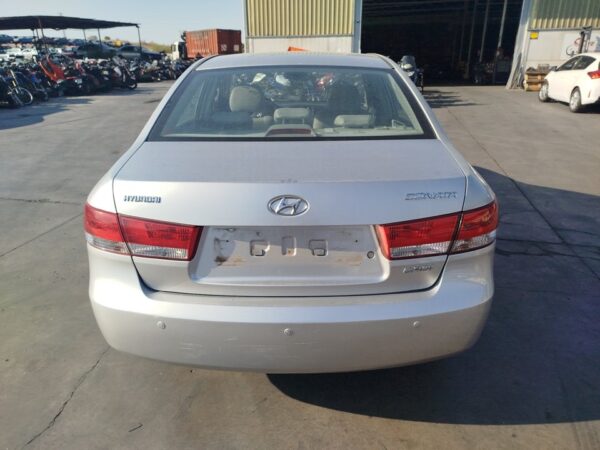 RADIADOR AGUA HYUNDAI SONATA (NF) - Imagen 4