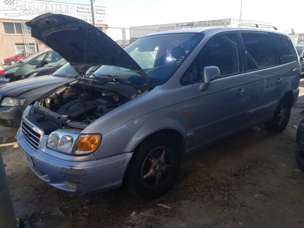 FARO DERECHO HYUNDAI TRAJET - Imagen 2