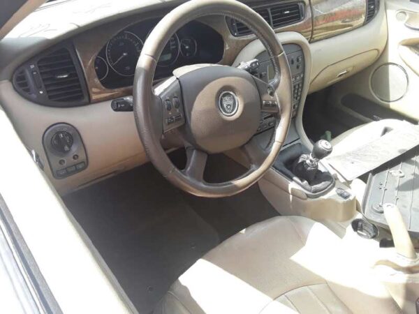 PILOTO TRASERO DERECHO JAGUAR X-TYPE - Imagen 3